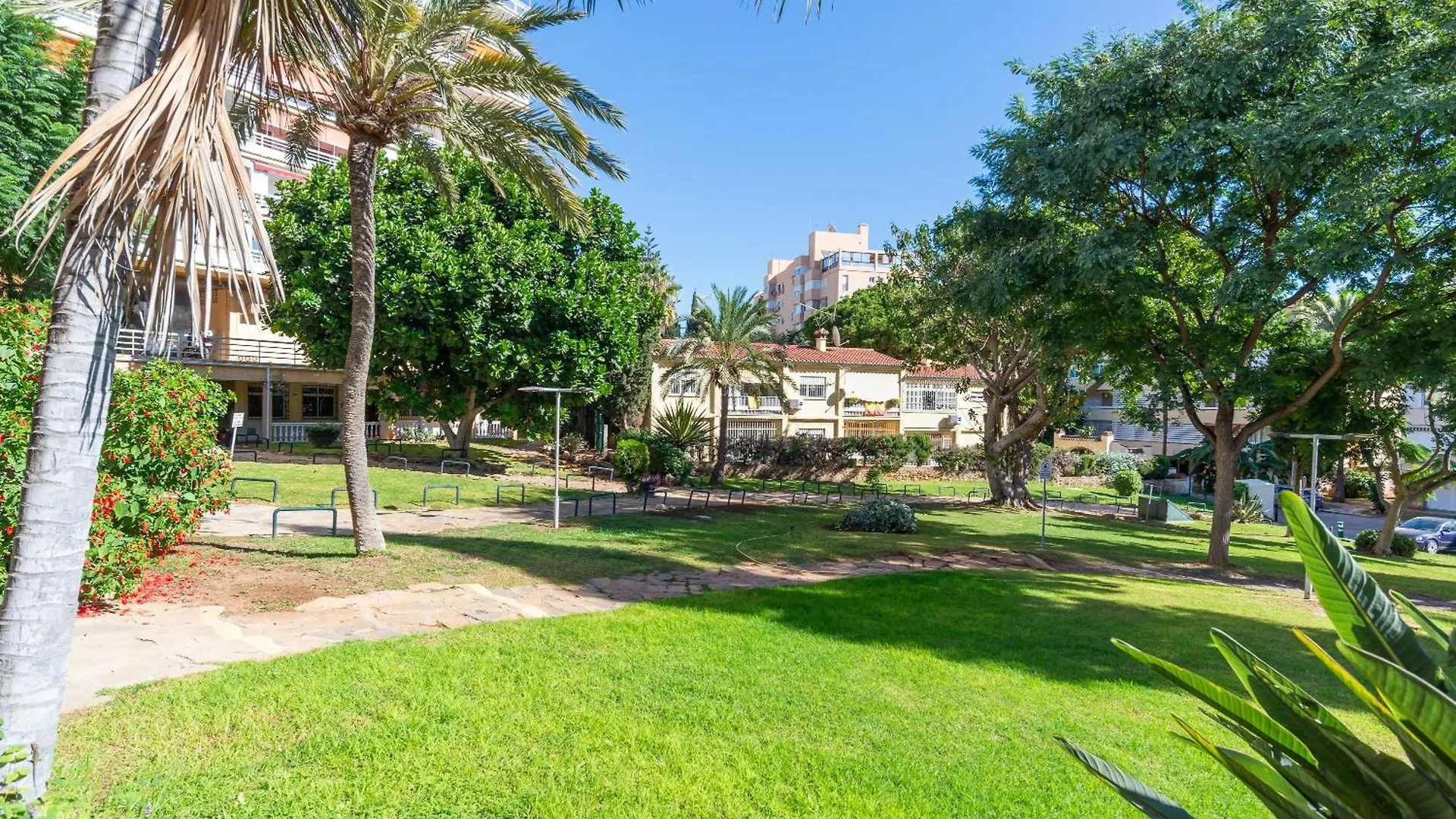 Beach Garden Apartment Torremolinos España