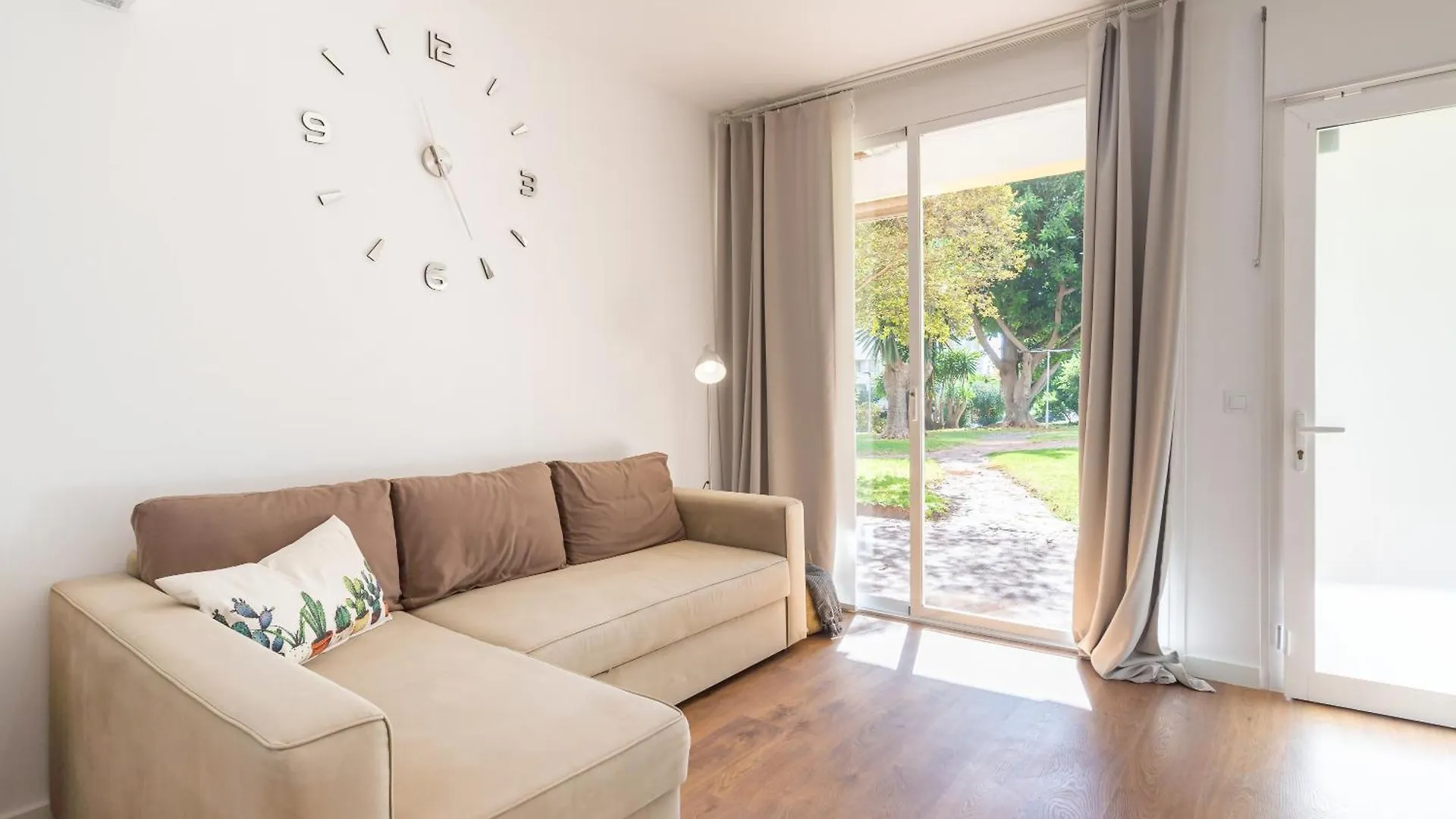 Beach Garden Apartment Torremolinos 0*,
