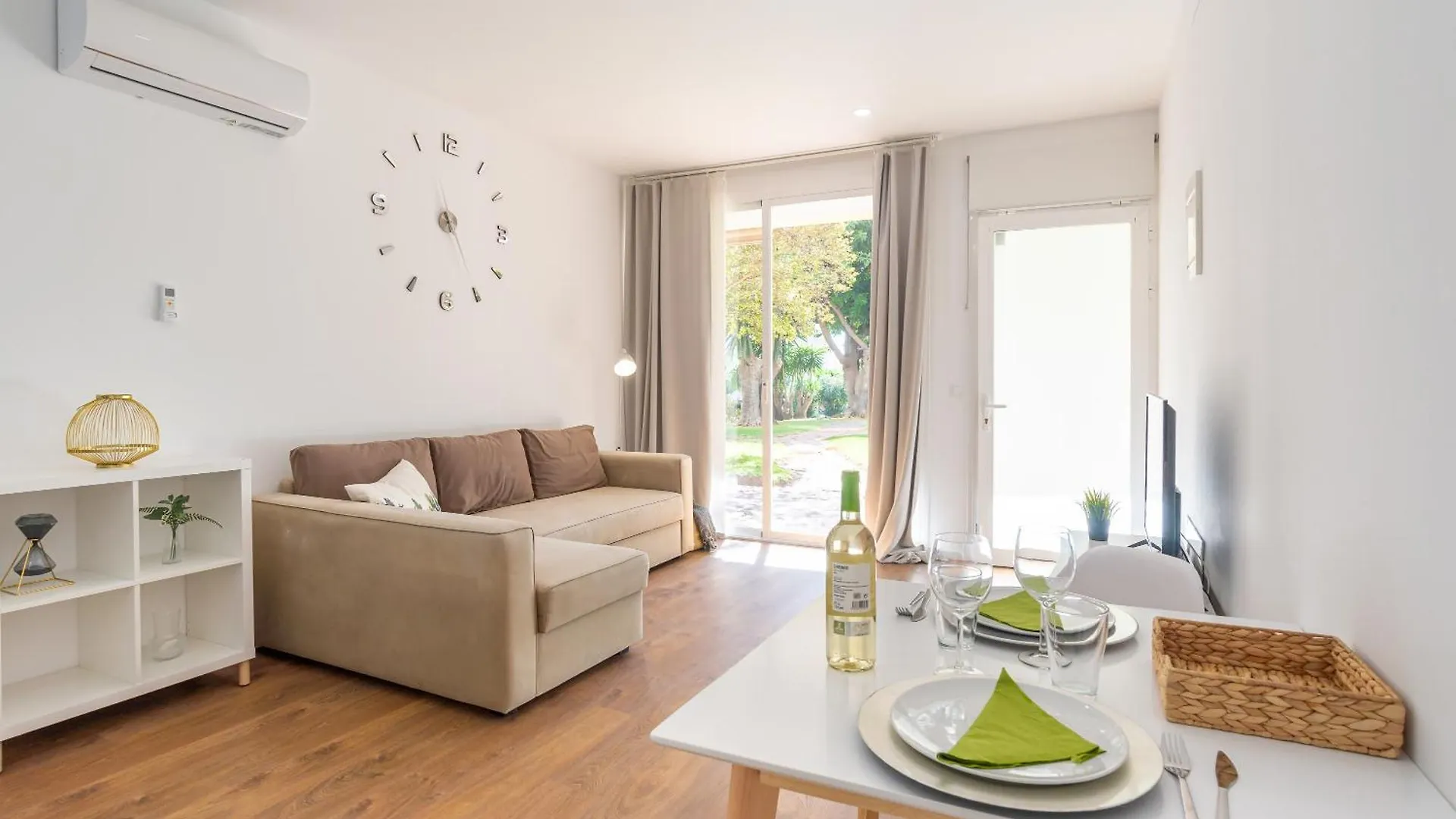 Beach Garden Apartment Torremolinos 0*,  España