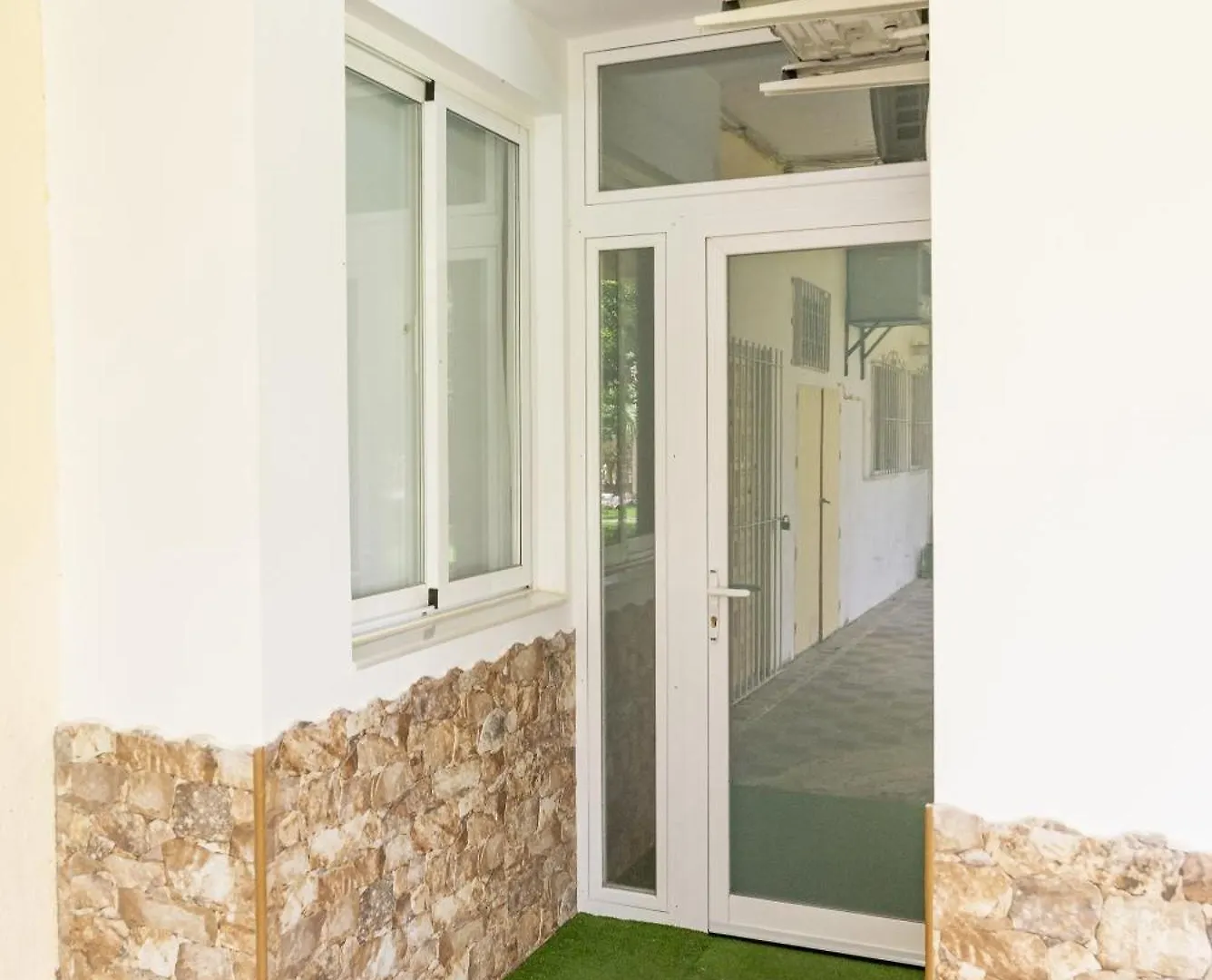 Carihuela Beach Apartments Torremolinos 0*,  Spanien
