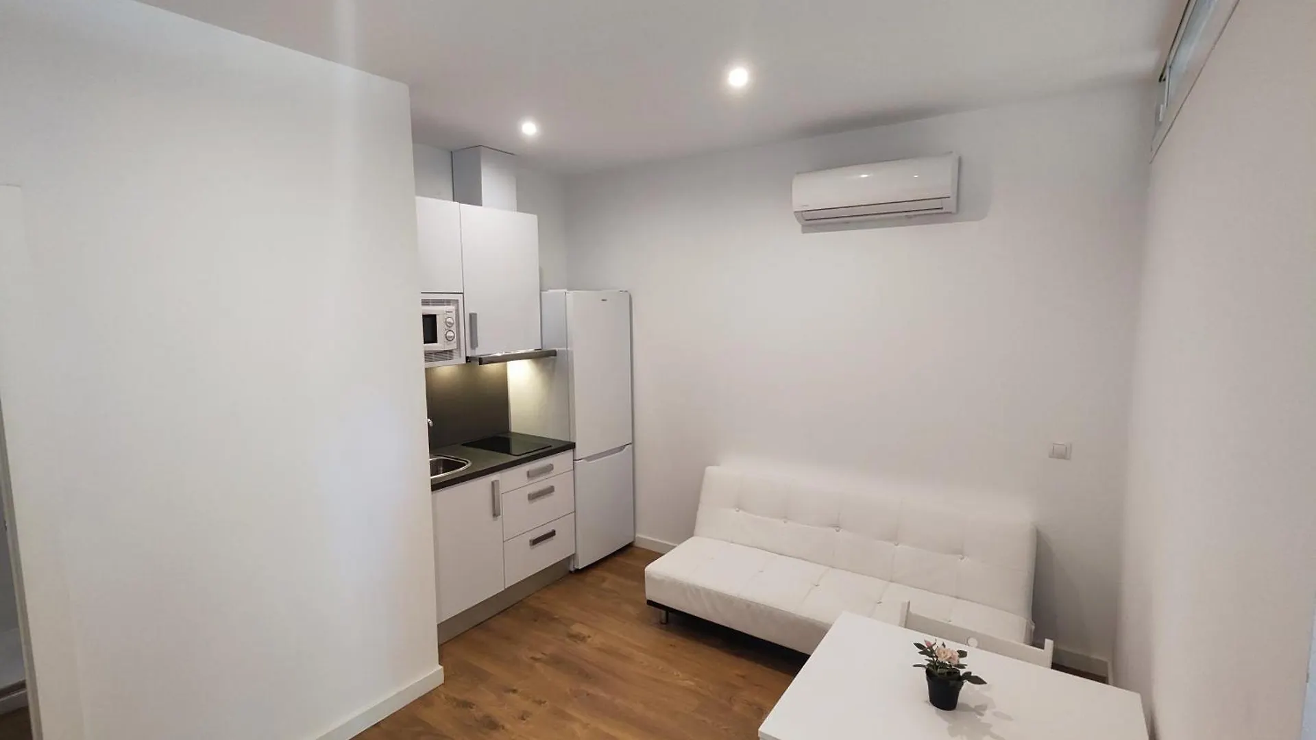 Carihuela Beach Apartments Torremolinos Spanien